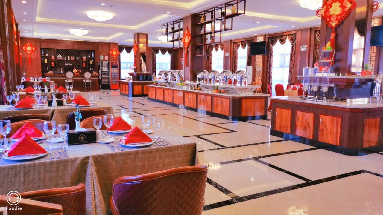 Golden Peacock Hotel Blantyre Exterior foto